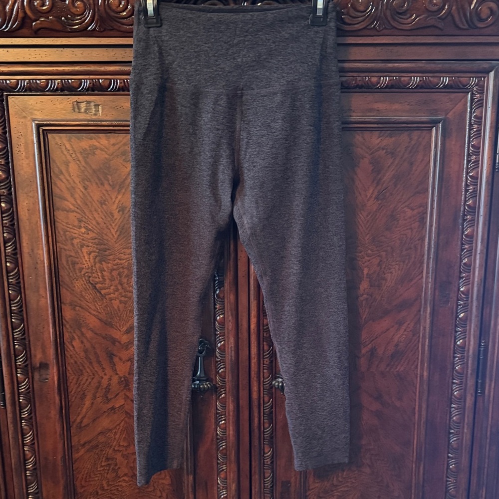Beyond Yoga Dark Gray High Waisted Cropped Leggings